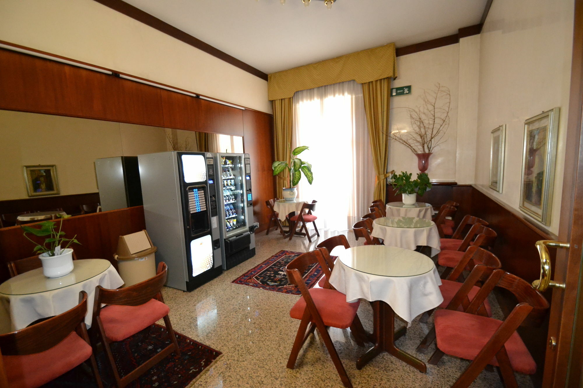 Hotel Residence Parme Extérieur photo